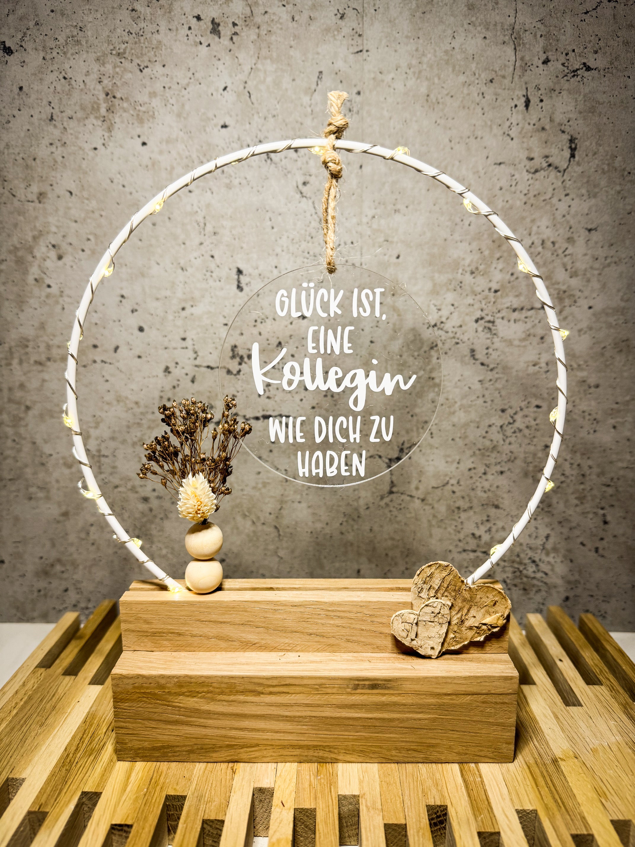 Geschenk für Kollegin - Handgefertigter Tischbogen 'Glück ist eine Kollegin wie dich zu haben' mit Licht