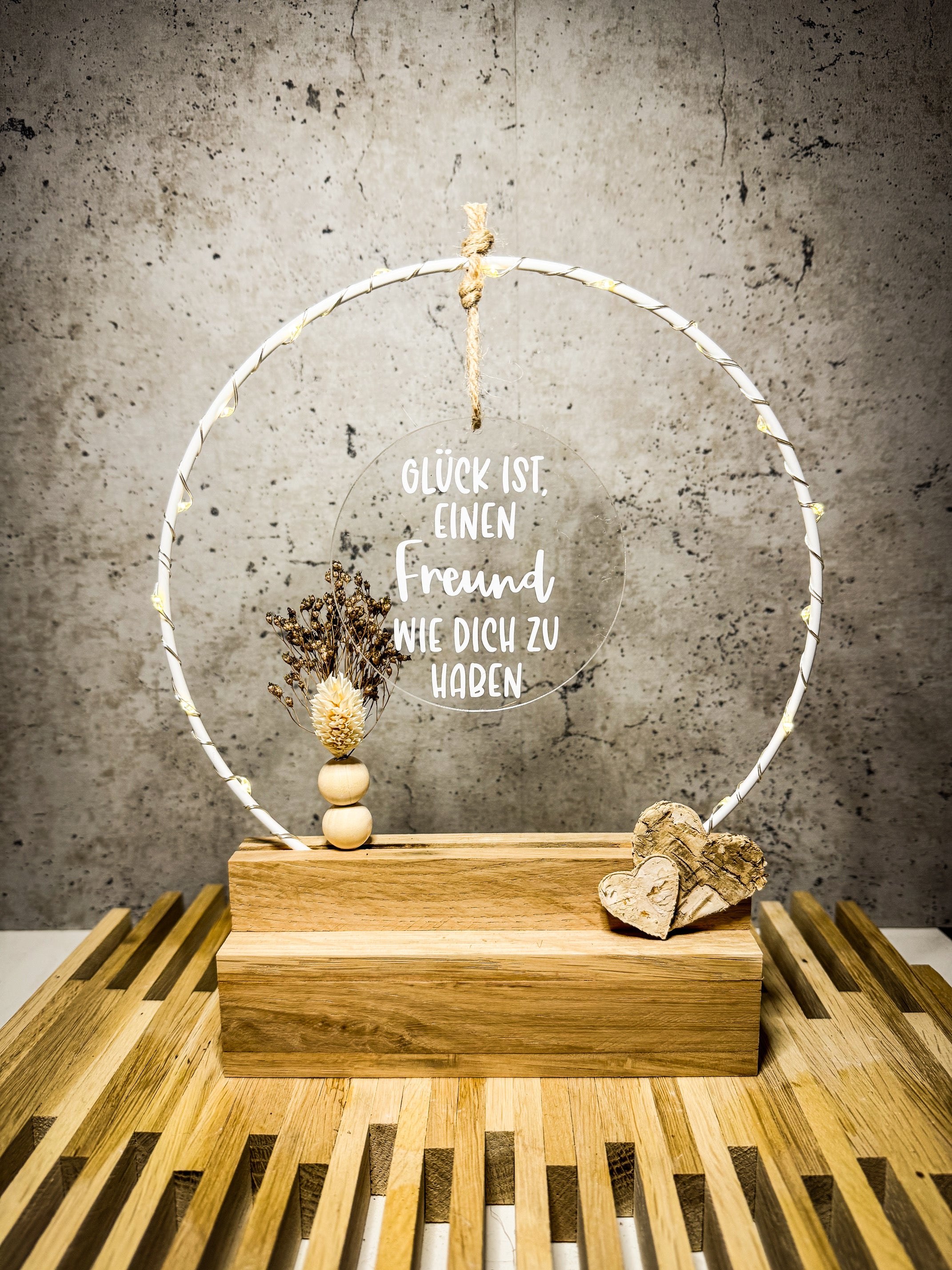 Geschenk für beste Freundin - Handgefertigter Tischbogen 'Das Leben ist schön weil du dabei bist' mit Licht