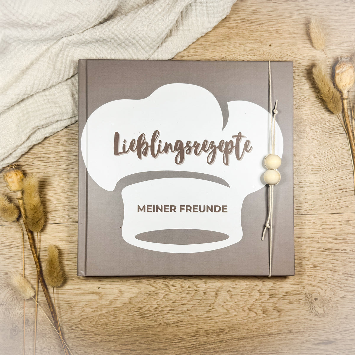 Rezept Freundebuch – 'Lieblingsrezepte meiner Freunde', Geschenk für Hobbyкöche, Hardcover mit Platz für 20 Rezepte