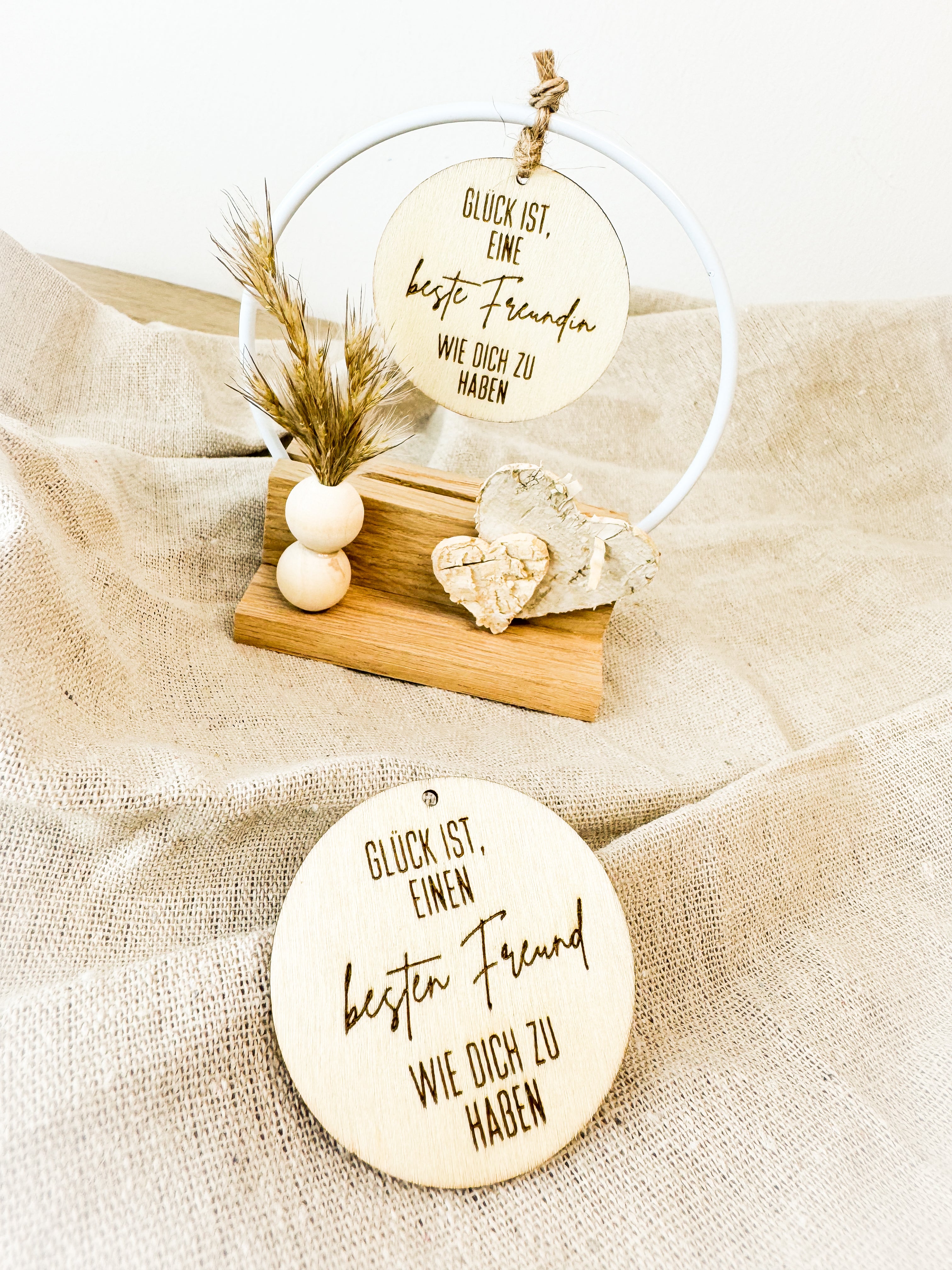 Geschenk für beste Freundin und besten Freund - Handgefertigte Holzdeko 'Glück ist eine Freundin/einen Freund wie dich zu haben'