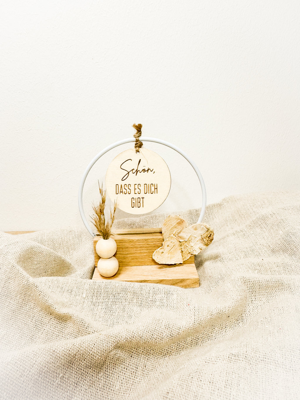 Geschenk 'Schön, dass es dich gibt' - Handgefertigter Tischbogen für Freunde & Familie