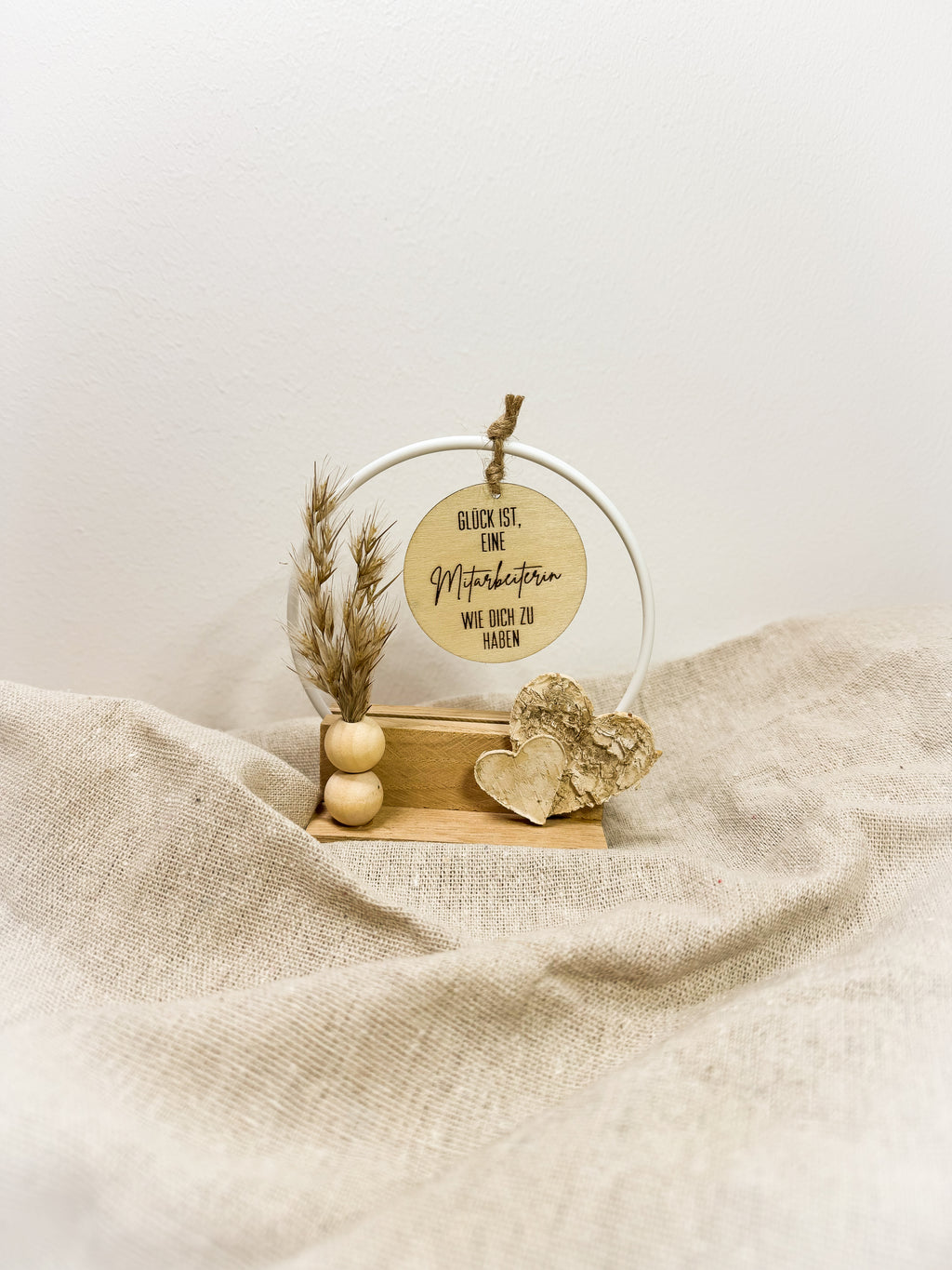 Geschenk für Mitarbeiter - Handgefertigte Holzdeko zum Geburtstag & Weihnachten
