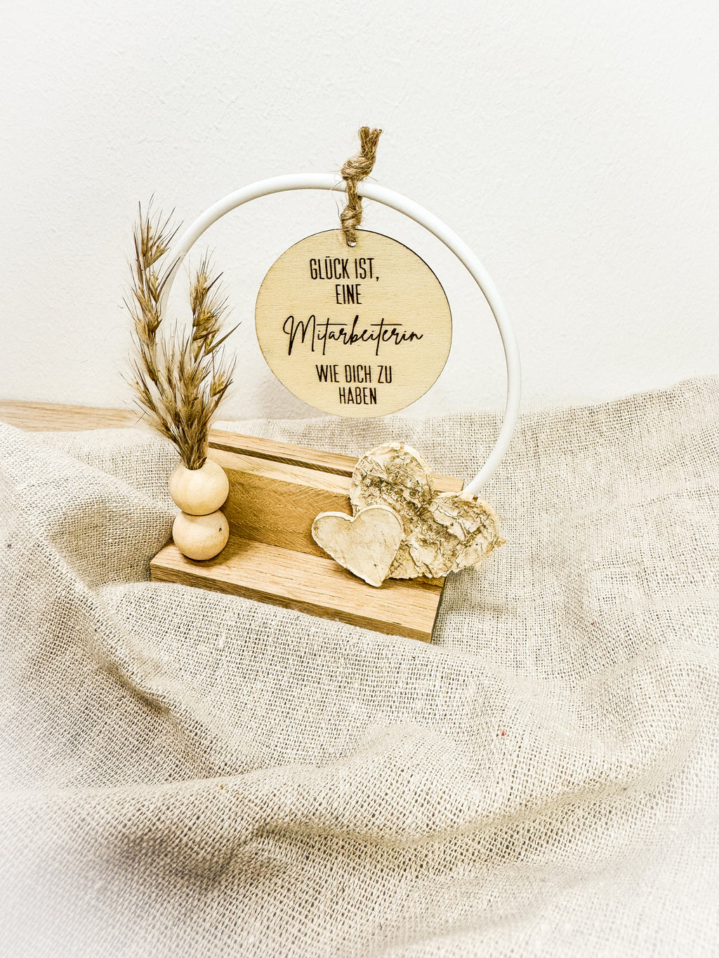 Geschenk für Mitarbeiter - Handgefertigte Holzdeko zum Geburtstag & Weihnachten