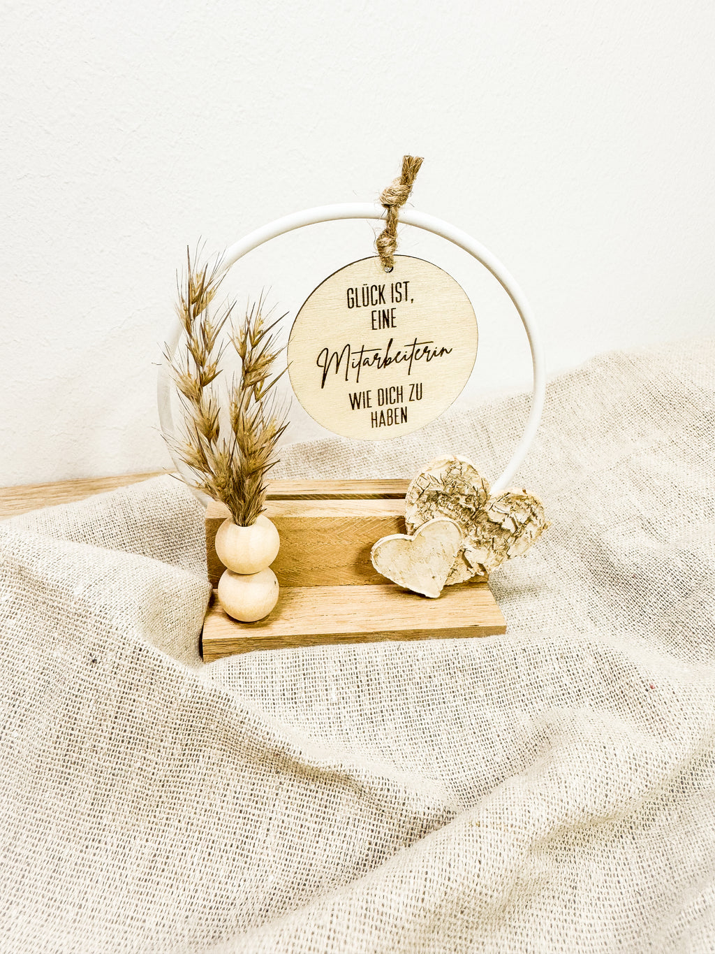 Geschenk für Mitarbeiter - Handgefertigte Holzdeko zum Geburtstag & Weihnachten